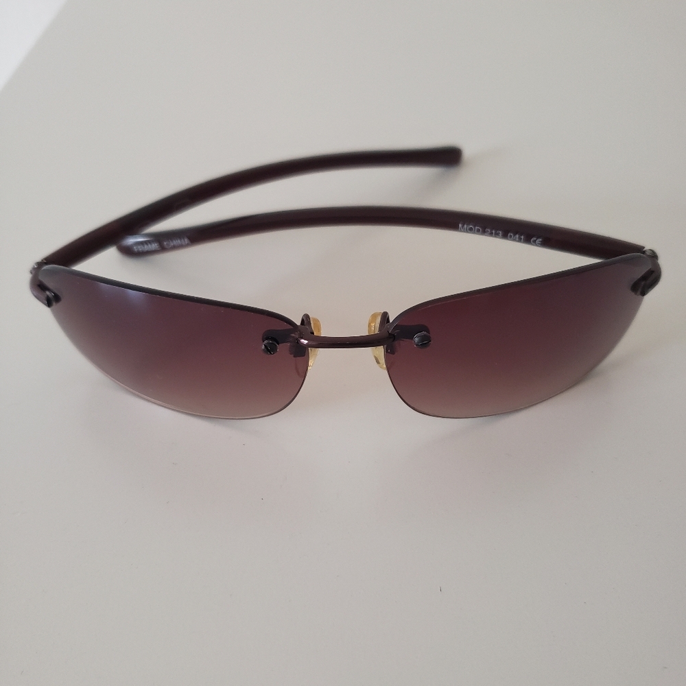 Rimless/Frameless Oval/Rectangular sunglasses